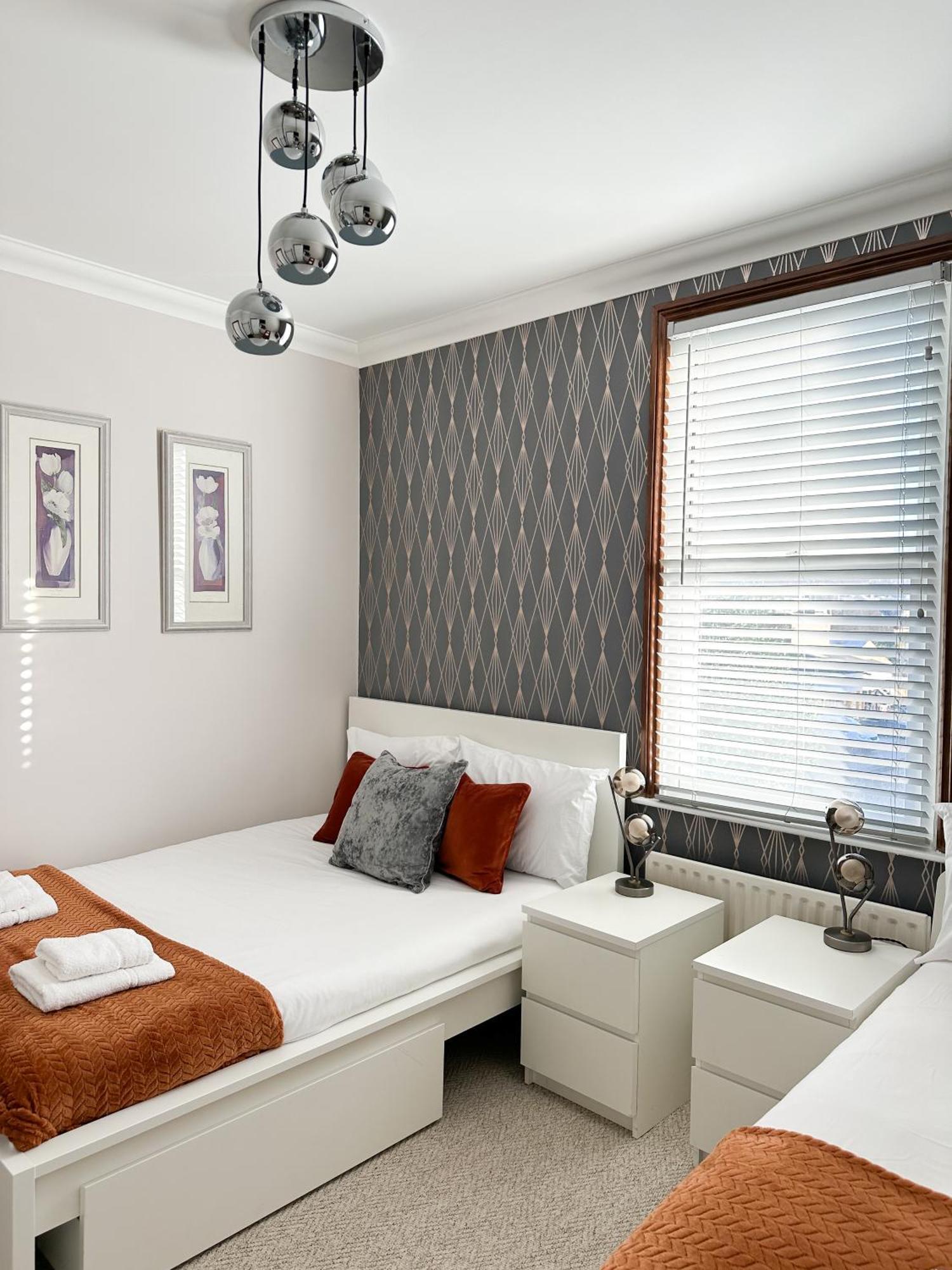 Fulham Guest house *
