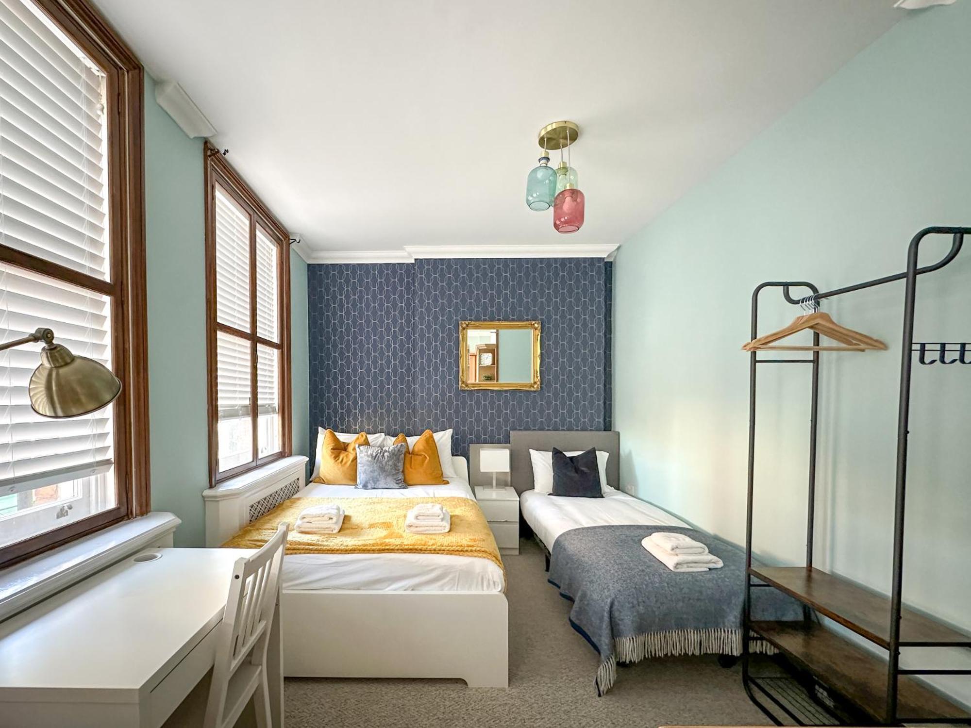 Fulham Guest house *